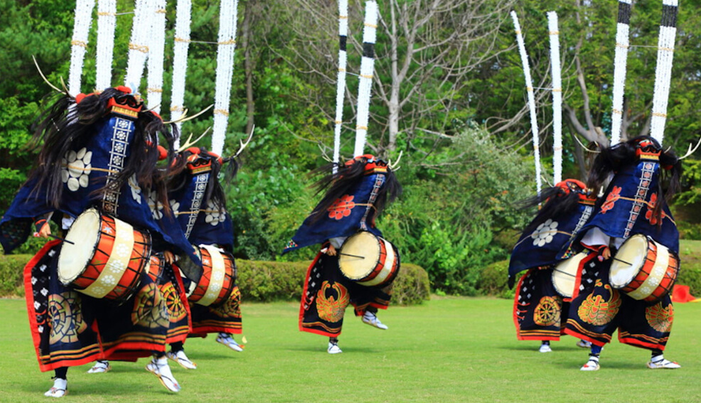 Điệu múa Shishi Odori (điệu múa của loài nai) tại lễ hội Kitakami Michinoku Geino Matsuri, tỉnh Iwate